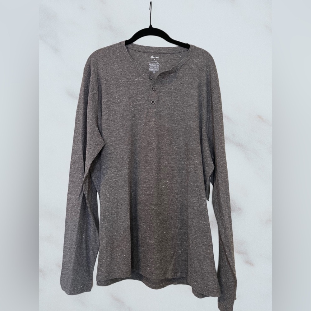 Men’s XL Long Sleeve Tee